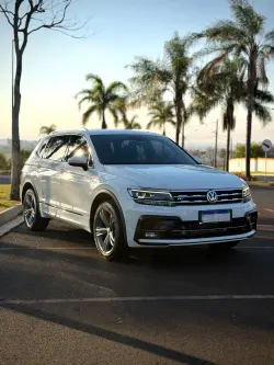 VOLKSWAGEN Tiguan 2.0 16V 4P TSI 350 TURBO R-LINE 4MOTION DSG AUTOM�TICO