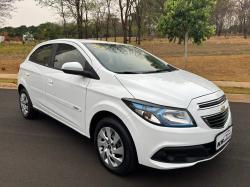 CHEVROLET Onix Hatch 1.4 4P FLEX LT