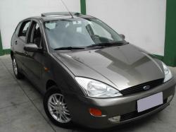 FORD Focus Hatch 1.8 16V 4P GHIA
