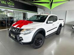 MITSUBISHI L 200 Triton 2.4 16V OUTDOOR HPE-S 4X4 CABINE DUPLA TURBO DIESEL AUTOMTICO