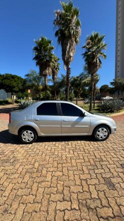 RENAULT Logan 1.6 16V 4P FLEX EXPRESSION