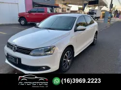 VOLKSWAGEN Jetta 2.0 4P FLEX CONFORTLINE TIPTRONIC AUTOMTICO