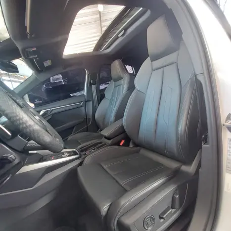 AUDI A3 2.0 16V 4P 40 TFSI MHEV H�BRIDO S-LINE TIPTRONIC AUTOM�TICO, Foto 9