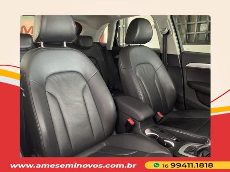 AUDI Q3 1.4 4P TFSI AMBIENTE S-TRONIC AUTOM�TICO, Foto 9