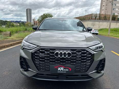 AUDI Q3 2.0 4P 40 TFSI SPORTBACK PERMORMANCE BLACK PLUS QUATTRO TIPTRONIC AUTOM�TICO, Foto 2