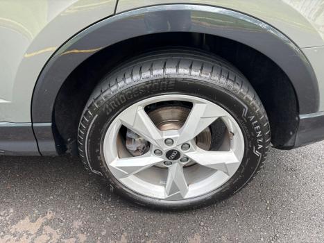 AUDI Q3 2.0 4P 40 TFSI SPORTBACK PERMORMANCE BLACK PLUS QUATTRO TIPTRONIC AUTOM�TICO, Foto 11
