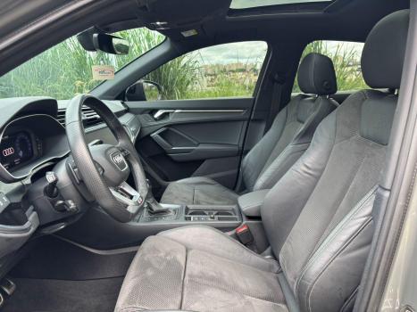 AUDI Q3 2.0 4P 40 TFSI SPORTBACK PERMORMANCE BLACK PLUS QUATTRO TIPTRONIC AUTOM�TICO, Foto 9