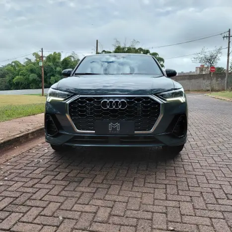 AUDI Q3 2.0 4P TFSI AMBIENTE QUATTRO S-TRONIC AUTOMÁTICO, Foto 3