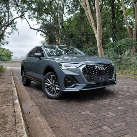 AUDI Q3 2.0 4P TFSI AMBIENTE QUATTRO S-TRONIC AUTOMÁTICO, Foto 4