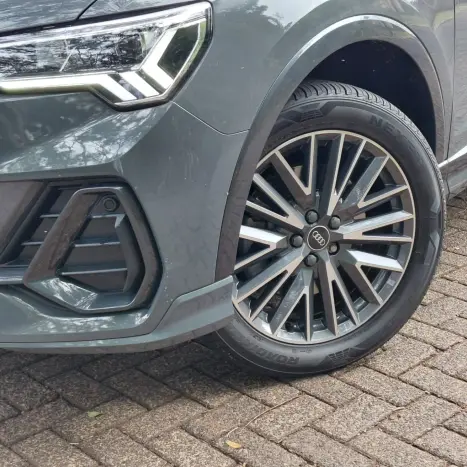 AUDI Q3 2.0 4P TFSI AMBIENTE QUATTRO S-TRONIC AUTOMÁTICO, Foto 8