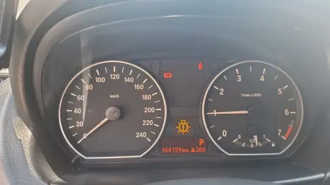 BMW 118i 1.8 16V 4P UE71 AUTOMÁTICO, Foto 13