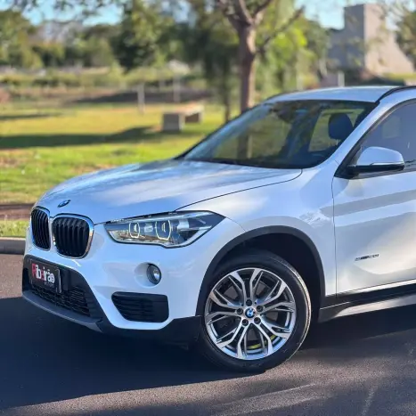 BMW X1 2.0 16V 4P S DRIVE 20I AUTOM�TICO, Foto 2