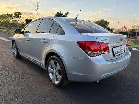 CHEVROLET Cruze Sedan 1.8 16V 4P LT ECOTEC FLEX AUTOMÁTICO, Foto 4 CHEVROLET Cruze Sedan 1.8 16V 4P LT ECOTEC FLEX AUTOMÁTICO, Foto 4