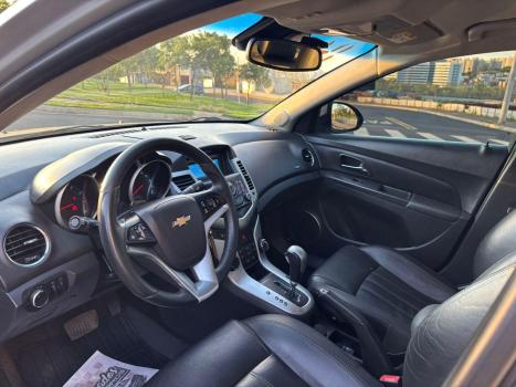 CHEVROLET Cruze Sedan 1.8 16V 4P LT ECOTEC FLEX AUTOMÁTICO, Foto 8 CHEVROLET Cruze Sedan 1.8 16V 4P LT ECOTEC FLEX AUTOMÁTICO, Foto 8