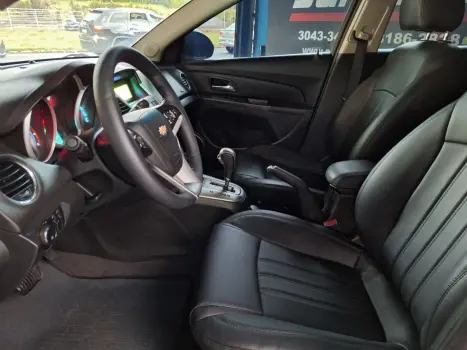 CHEVROLET Cruze Sedan 1.8 16V 4P LT ECOTEC FLEX AUTOMÁTICO, Foto 14 CHEVROLET Cruze Sedan 1.8 16V 4P LT ECOTEC FLEX AUTOMÁTICO, Foto 14