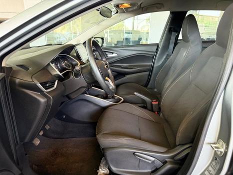 CHEVROLET Onix Hatch 1.0 4P FLEX LT, Foto 3 CHEVROLET Onix Hatch 1.0 4P FLEX LT, Foto 3