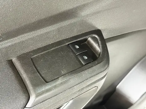 CHEVROLET Onix Hatch 1.4 4P FLEX LT, Foto 8