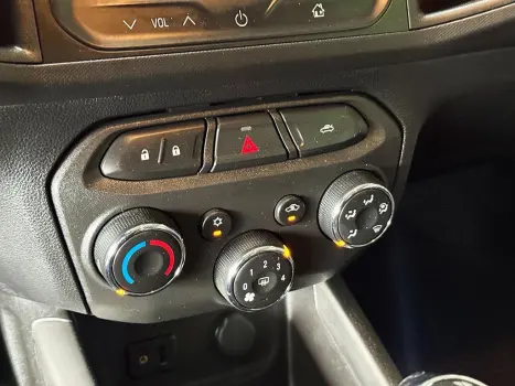 CHEVROLET Onix Hatch 1.4 4P FLEX LT, Foto 10