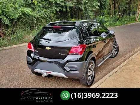 CHEVROLET Onix Hatch 1.4 4P FLEX ACTIV, Foto 6