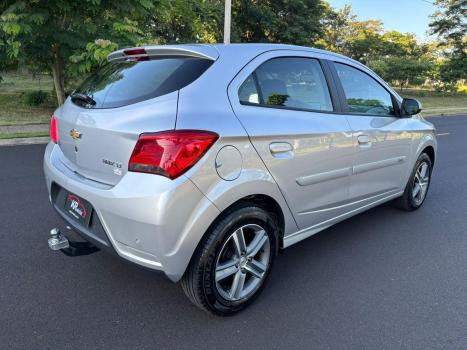 CHEVROLET Onix Hatch 1.4 4P FLEX LT, Foto 4
