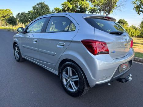 CHEVROLET Onix Hatch 1.4 4P FLEX LT, Foto 6