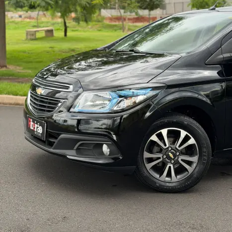 CHEVROLET Onix Hatch 1.4 4P FLEX LTZ, Foto 2