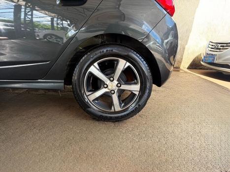 CHEVROLET Onix Hatch 1.4 4P FLEX LTZ AUTOM�TICO, Foto 10