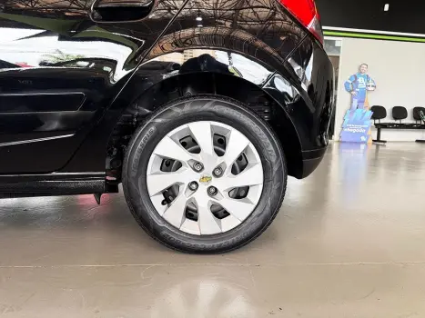 CHEVROLET Onix Hatch 1.4 4P FLEX LT, Foto 10