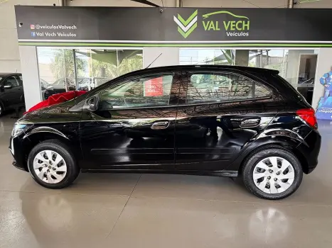 CHEVROLET Onix Hatch 1.4 4P FLEX LT, Foto 12