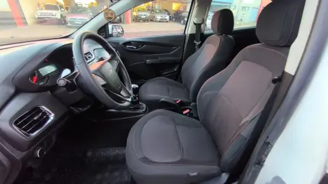 CHEVROLET Onix Hatch 1.4 4P FLEX LT, Foto 12
