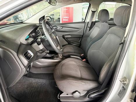 CHEVROLET Onix Hatch 1.4 4P FLEX LT, Foto 4