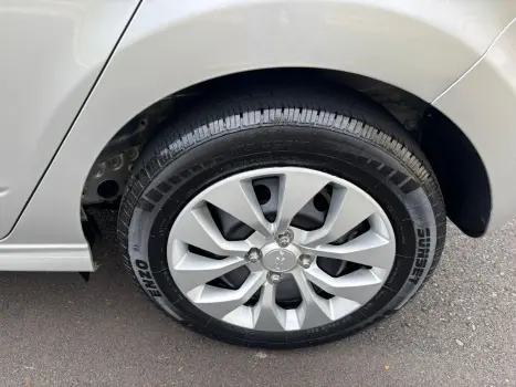 CHEVROLET Onix Hatch 1.4 4P FLEX LT, Foto 11