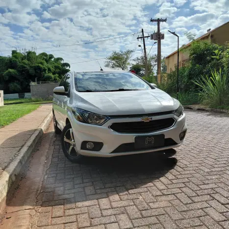 CHEVROLET Onix Hatch 1.4 4P FLEX ACTIV, Foto 3