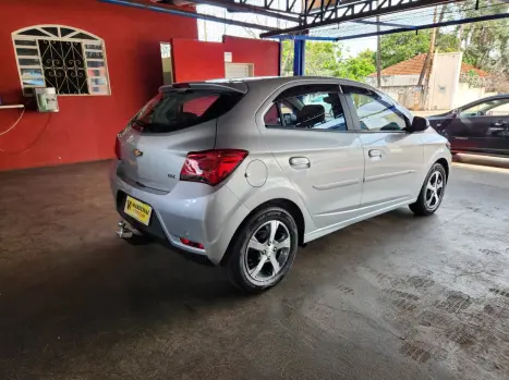 CHEVROLET Onix Hatch 1.4 4P FLEX LTZ AUTOM�TICO, Foto 4