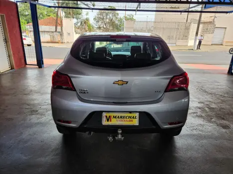 CHEVROLET Onix Hatch 1.4 4P FLEX LTZ AUTOM�TICO, Foto 5
