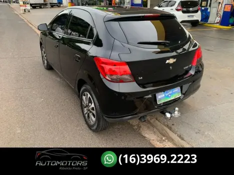 CHEVROLET Onix Hatch 1.4 4P FLEX LTZ, Foto 4