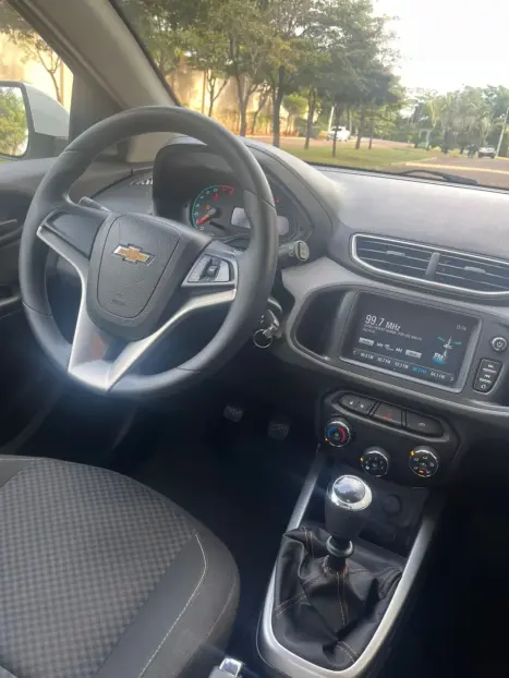 CHEVROLET Onix Hatch 1.4 4P FLEX LT, Foto 12