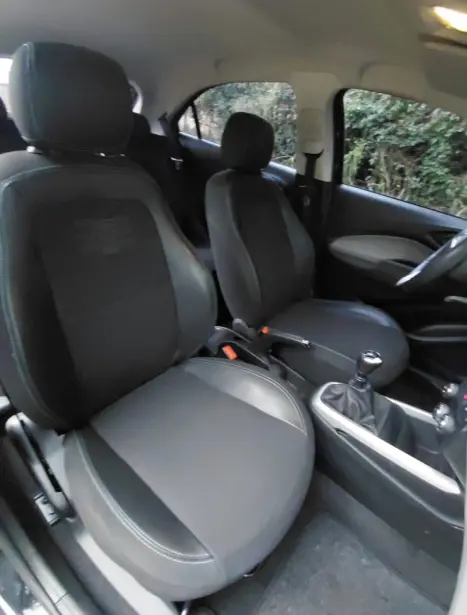 CHEVROLET Onix Hatch 1.4 4P FLEX LT, Foto 9