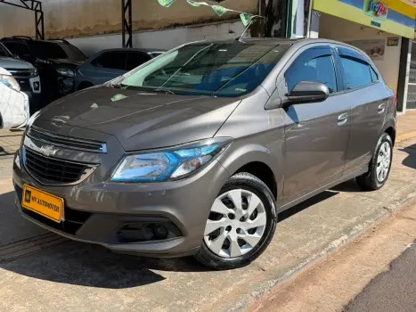 CHEVROLET Onix Hatch 1.4 4P FLEX LT, Foto 1