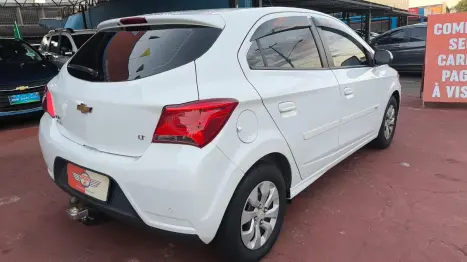 CHEVROLET Onix Hatch 1.0 4P FLEX LT, Foto 3