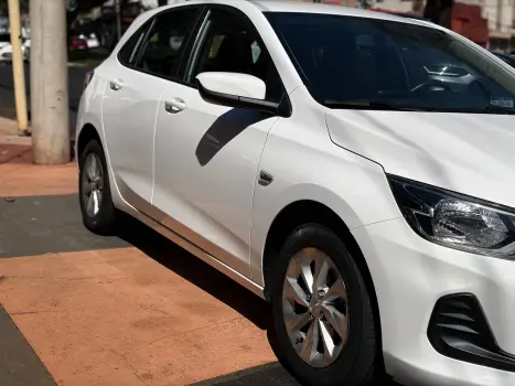 CHEVROLET Onix Hatch 1.0 12V 4P FLEX LT TURBO, Foto 4