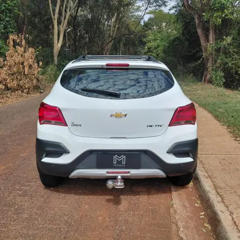 CHEVROLET Onix Hatch 1.4 4P FLEX ACTIV AUTOM�TICO, Foto 5