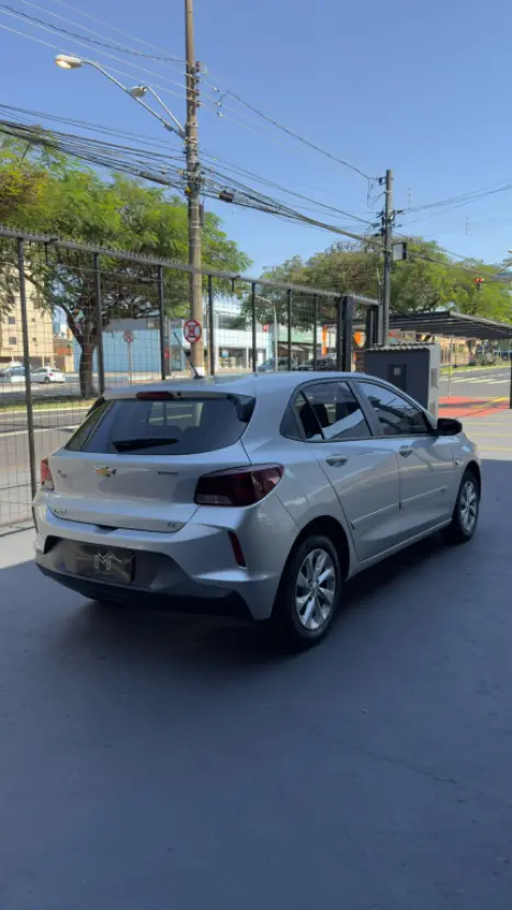 CHEVROLET Onix Hatch 1.0 12V 4P FLEX LT TURBO, Foto 9