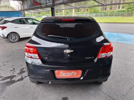 CHEVROLET Onix Hatch 1.4 4P FLEX LT, Foto 5