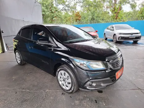 CHEVROLET Onix Hatch 1.4 4P FLEX LT, Foto 11