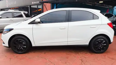 CHEVROLET Onix Hatch 1.4 4P FLEX LT, Foto 5