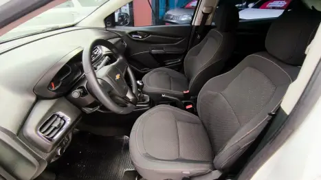CHEVROLET Onix Hatch 1.4 4P FLEX LT, Foto 10