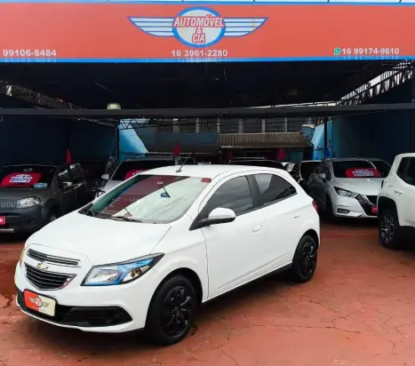 CHEVROLET Onix Hatch 1.4 4P FLEX LT, Foto 14