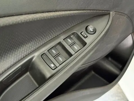 CHEVROLET Onix Sedan 1.0 12V 4P FLEX LT PLUS TURBO, Foto 9