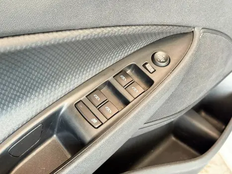 CHEVROLET Onix Sedan 1.0 12V 4P FLEX LTZ PLUS TURBO, Foto 9